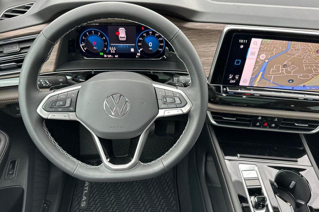 new 2025 Volkswagen Atlas car, priced at $48,611