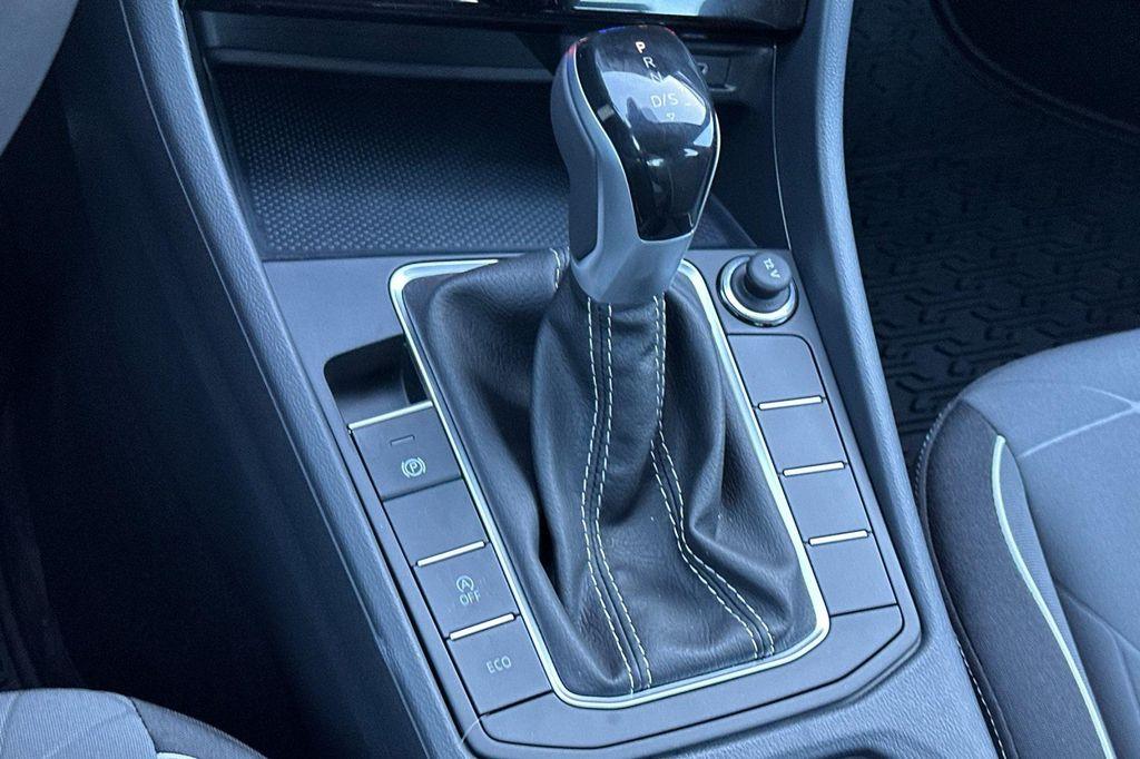 new 2025 Volkswagen Jetta car, priced at $25,296
