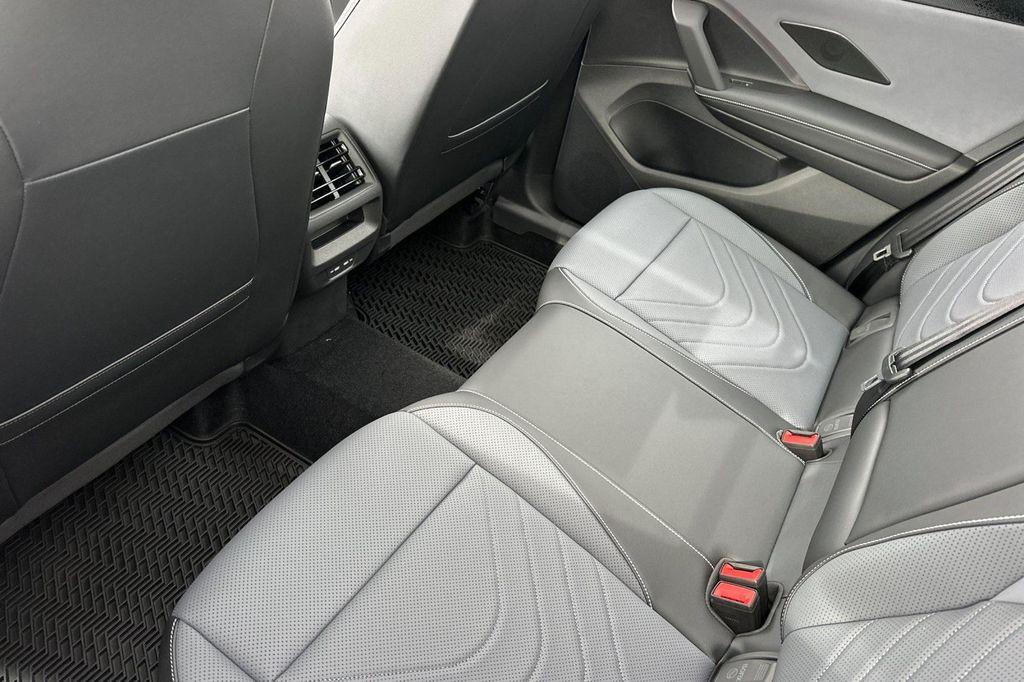 new 2025 Volkswagen Tiguan car, priced at $33,882