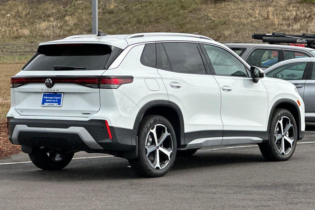 new 2025 Volkswagen Tiguan car, priced at $33,882