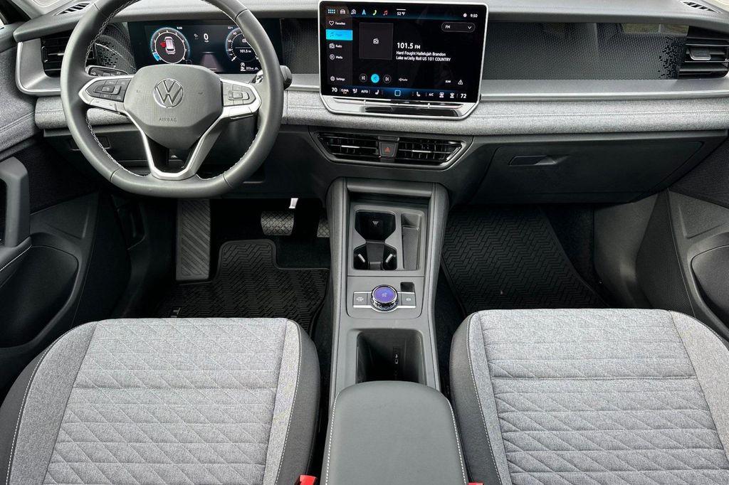 new 2025 Volkswagen Tiguan car, priced at $29,882