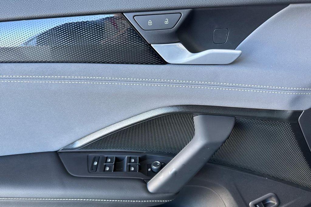 new 2025 Volkswagen Tiguan car, priced at $35,019