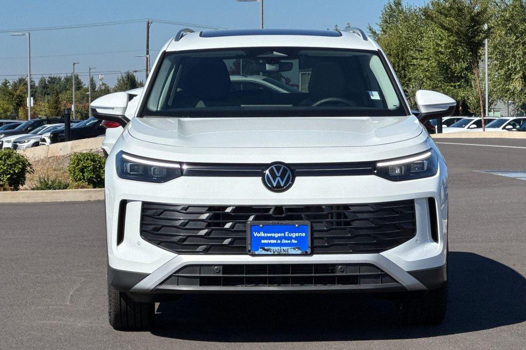 new 2025 Volkswagen Tiguan car, priced at $35,019