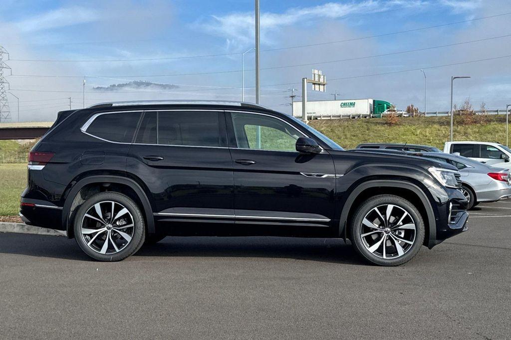 new 2026 Volkswagen Atlas car, priced at $55,034