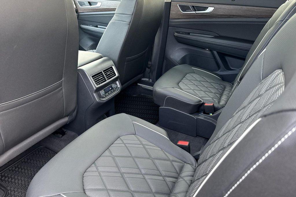 new 2026 Volkswagen Atlas car, priced at $55,034