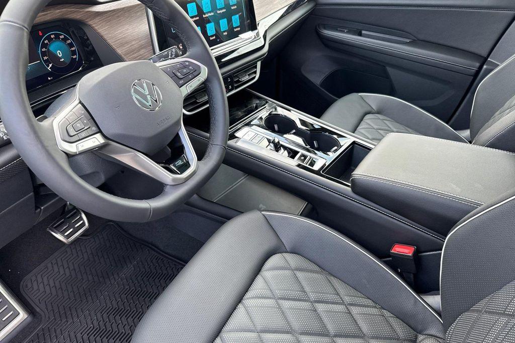 new 2026 Volkswagen Atlas car, priced at $55,034