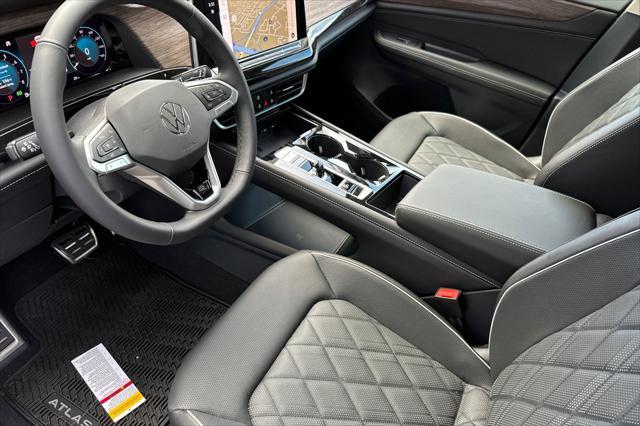 new 2025 Volkswagen Atlas car, priced at $51,950
