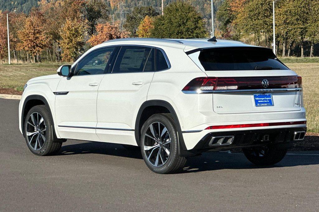 new 2026 Volkswagen Atlas Cross Sport car, priced at $56,556