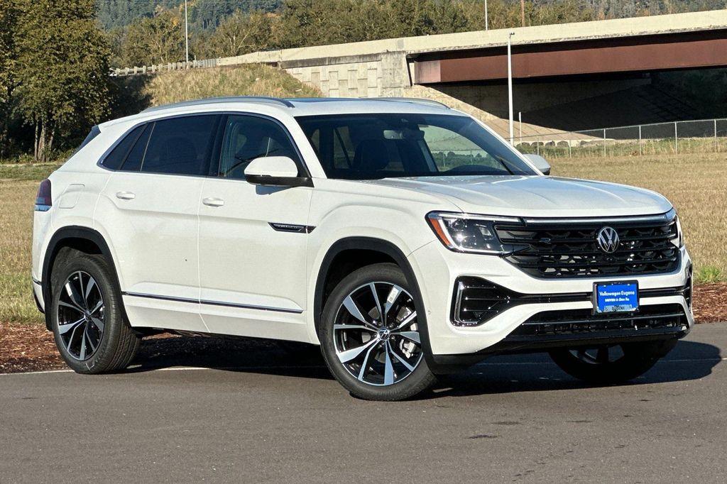new 2026 Volkswagen Atlas Cross Sport car, priced at $56,556