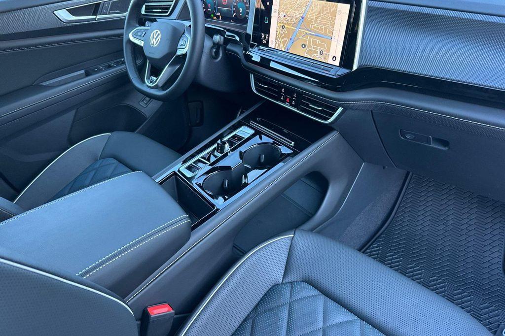 new 2026 Volkswagen Atlas Cross Sport car, priced at $56,556