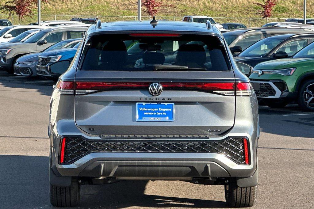 new 2025 Volkswagen Tiguan car, priced at $36,004
