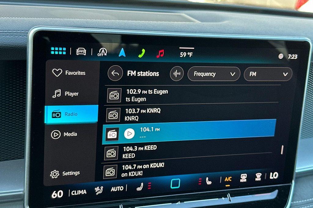 new 2025 Volkswagen Tiguan car, priced at $36,004