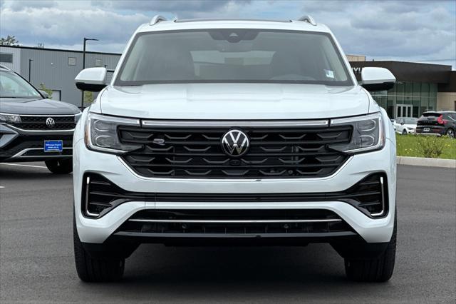 new 2024 Volkswagen Atlas car, priced at $52,441