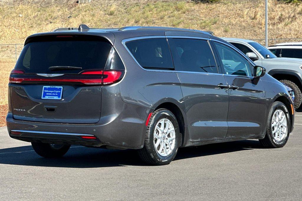 used 2021 Chrysler Pacifica car, priced at $18,777