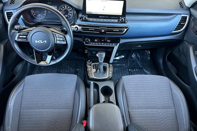 used 2023 Kia Seltos car, priced at $21,959