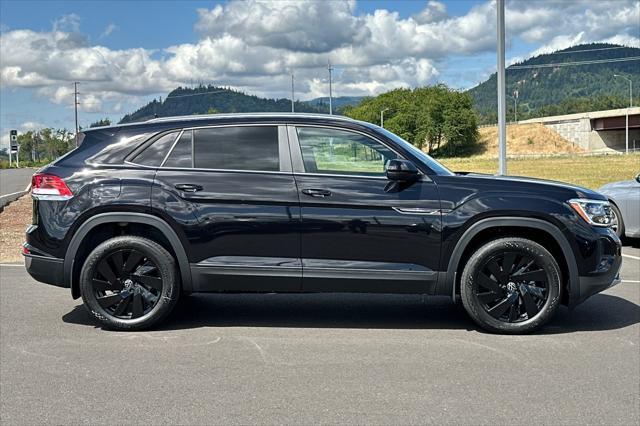 new 2025 Volkswagen Atlas Cross Sport car, priced at $45,103