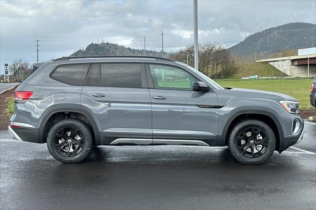 new 2025 Volkswagen Atlas car, priced at $45,555