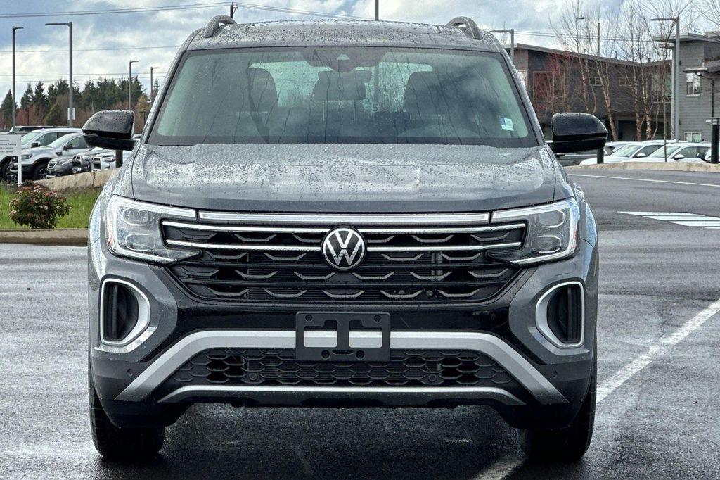 new 2025 Volkswagen Atlas car, priced at $46,555