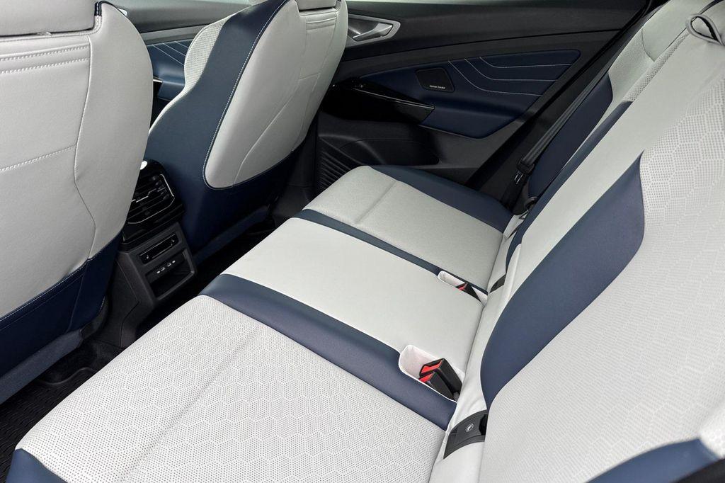 new 2025 Volkswagen ID.4 car, priced at $59,866