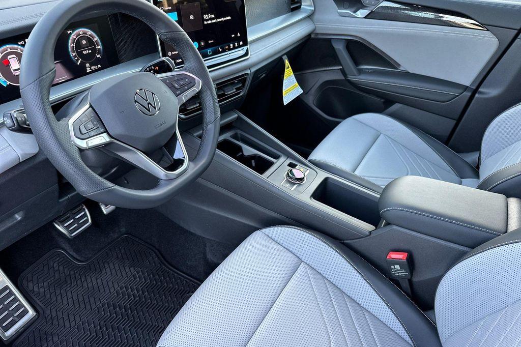 new 2025 Volkswagen Tiguan car, priced at $36,422