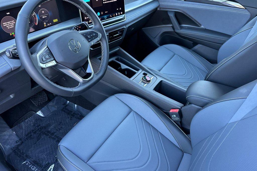 new 2025 Volkswagen Tiguan car, priced at $33,882