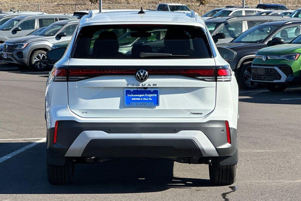 new 2025 Volkswagen Tiguan car, priced at $33,882