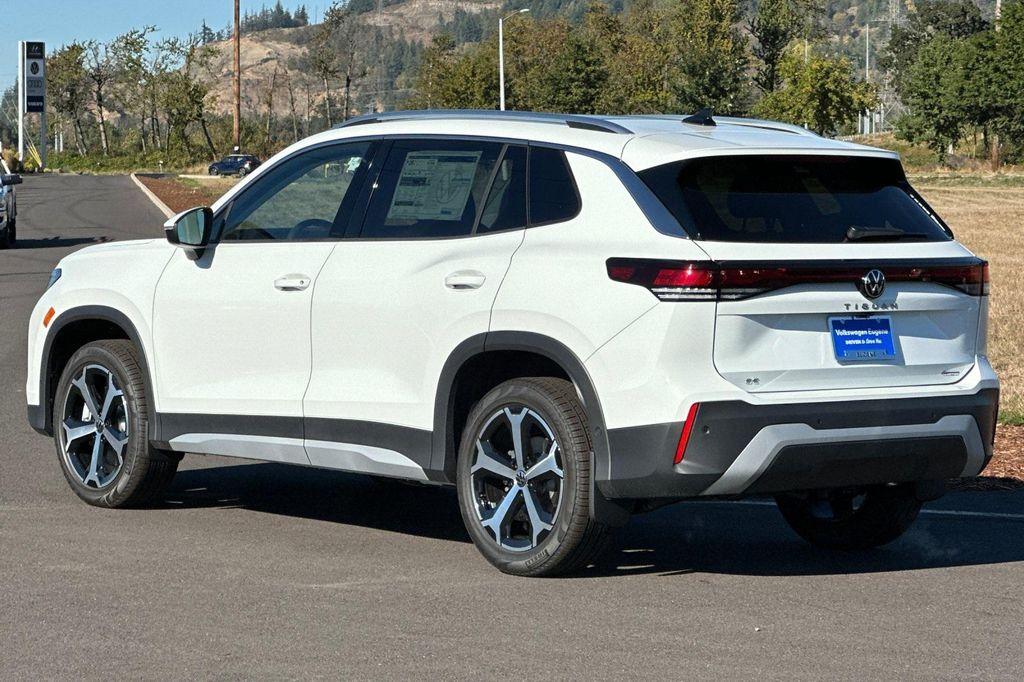 new 2025 Volkswagen Tiguan car, priced at $33,882