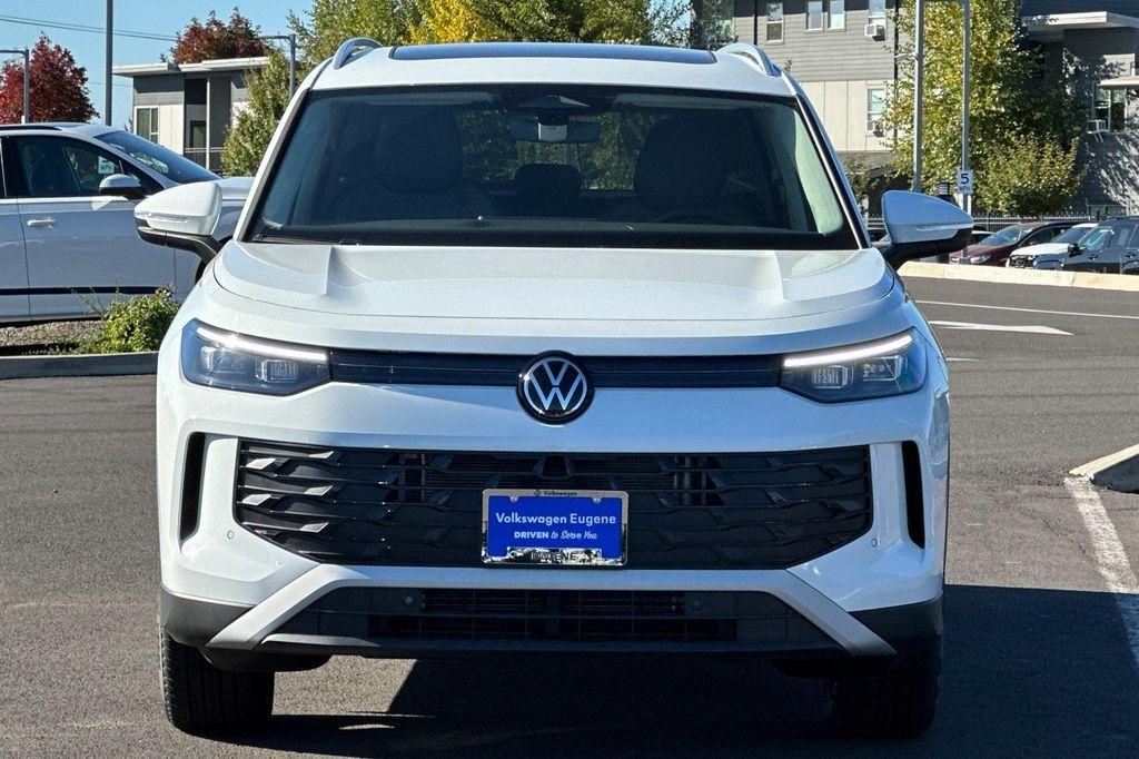 new 2025 Volkswagen Tiguan car, priced at $33,882