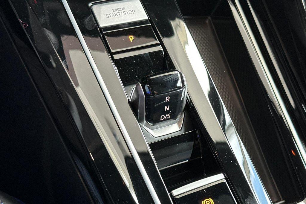 new 2025 Volkswagen Golf R car, priced at $59,629