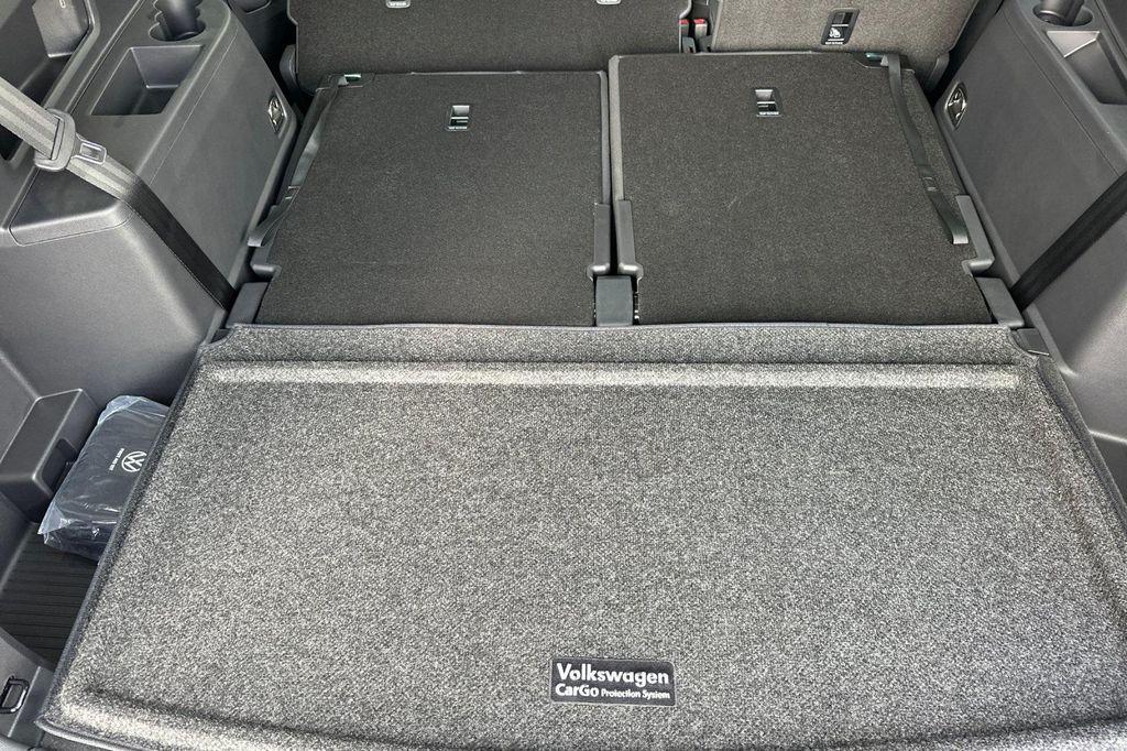 new 2026 Volkswagen Atlas car, priced at $42,504