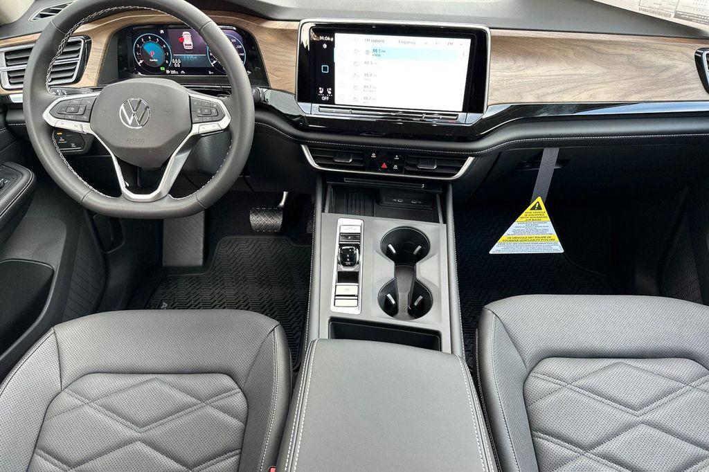 new 2026 Volkswagen Atlas car, priced at $42,504