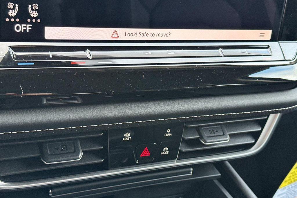 new 2026 Volkswagen Atlas car, priced at $42,504