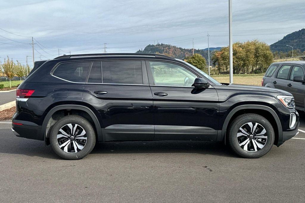 new 2026 Volkswagen Atlas car, priced at $42,504