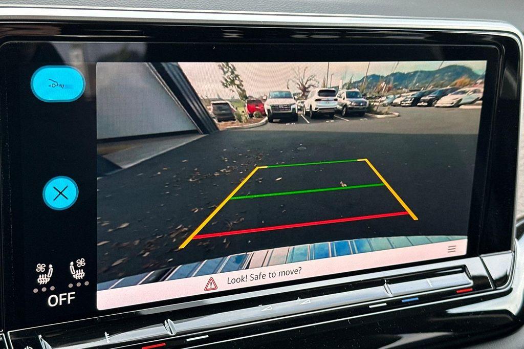 new 2026 Volkswagen Atlas car, priced at $42,504