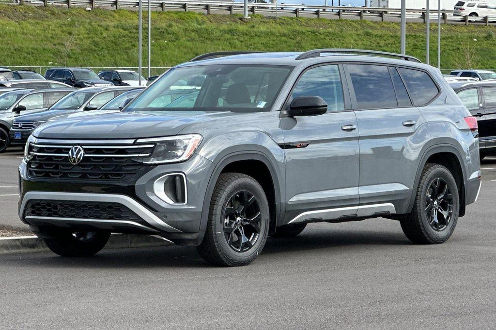 new 2025 Volkswagen Atlas car, priced at $43,041