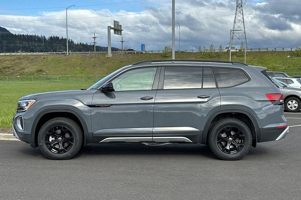 new 2025 Volkswagen Atlas car, priced at $43,041