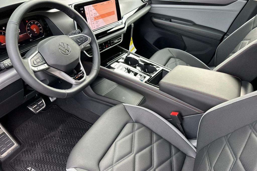 new 2025 Volkswagen Atlas car, priced at $43,041