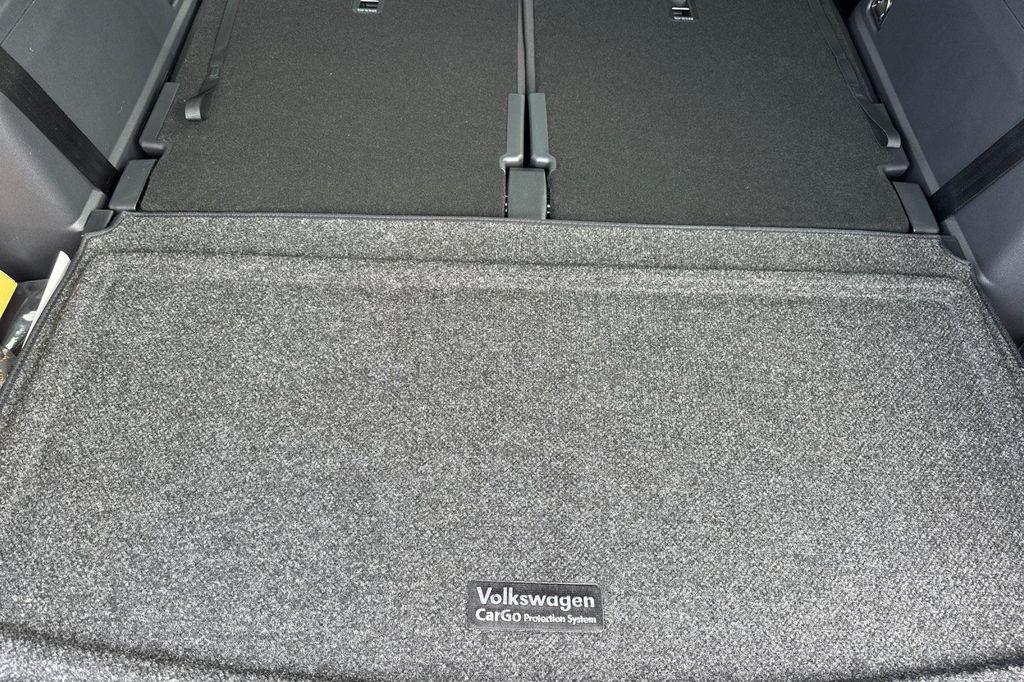 new 2025 Volkswagen Atlas car, priced at $43,041