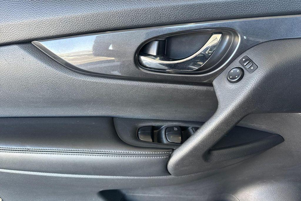 used 2018 Nissan Rogue car, priced at $13,988
