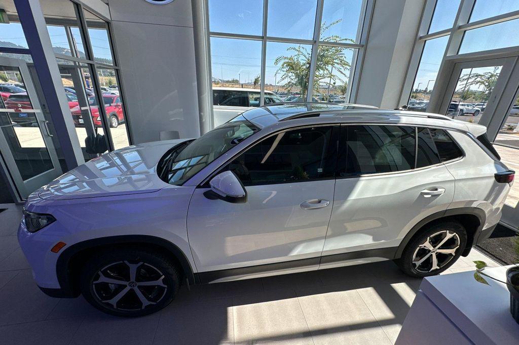 new 2025 Volkswagen Tiguan car, priced at $35,019