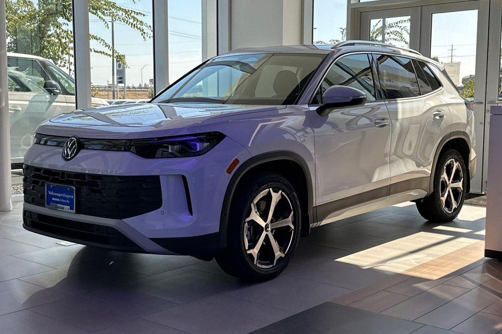 new 2025 Volkswagen Tiguan car, priced at $35,019