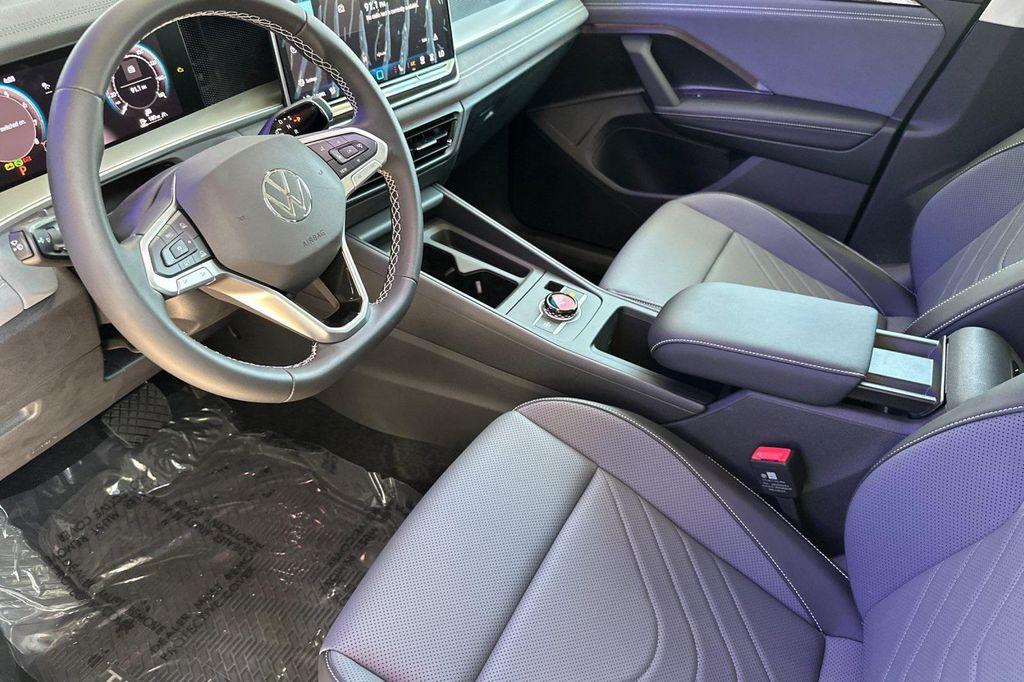 new 2025 Volkswagen Tiguan car, priced at $35,019