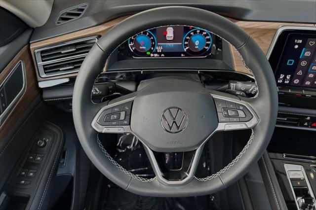 new 2024 Volkswagen Atlas car, priced at $40,700