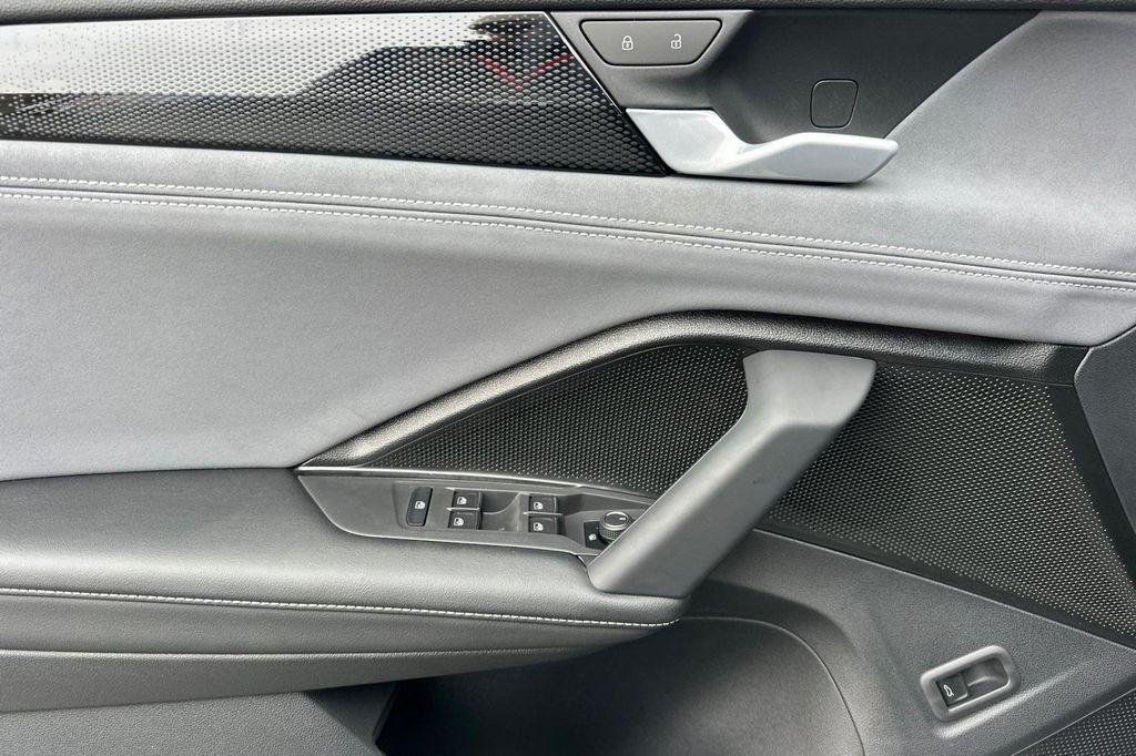 new 2025 Volkswagen Tiguan car, priced at $36,412