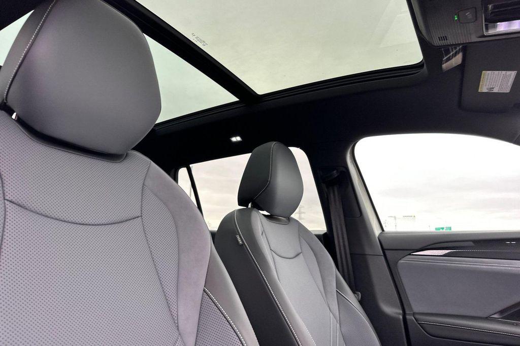 new 2025 Volkswagen Tiguan car, priced at $36,412