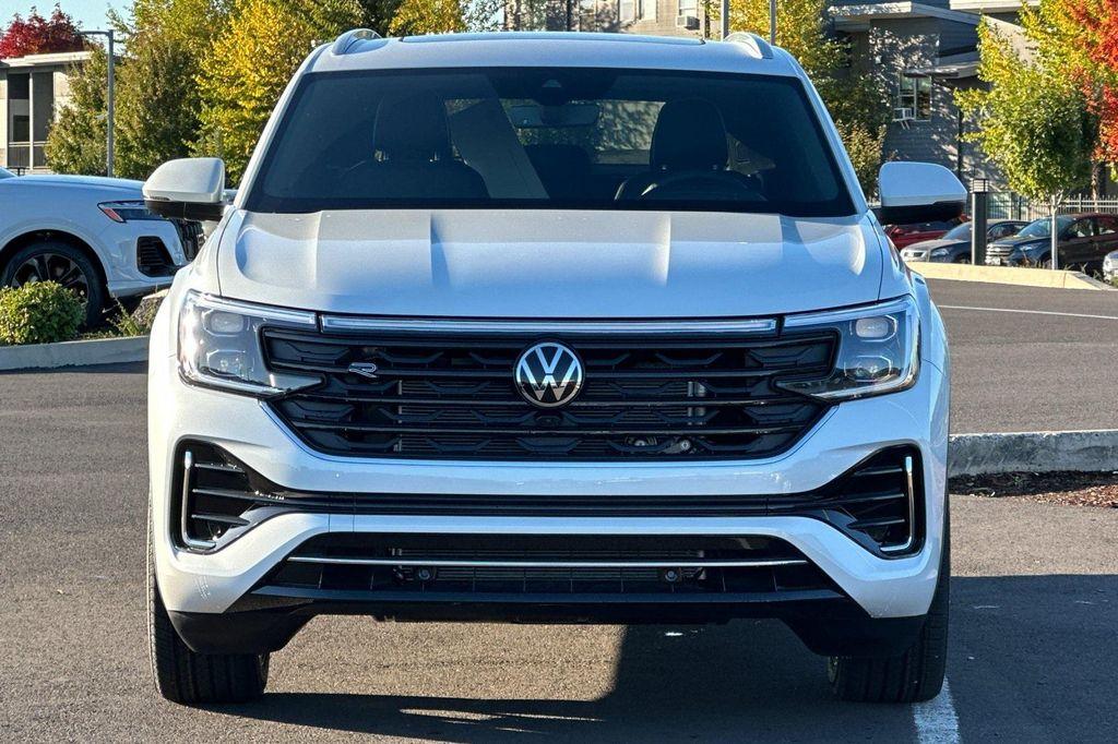 new 2026 Volkswagen Atlas Cross Sport car, priced at $56,556