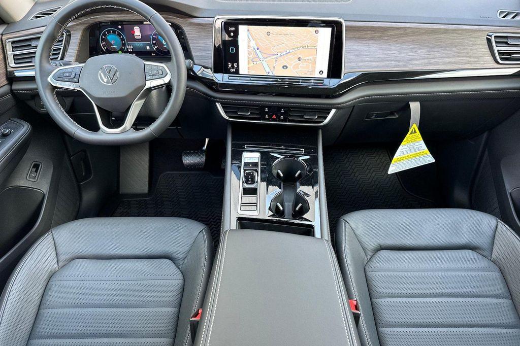 new 2025 Volkswagen Atlas car, priced at $49,048
