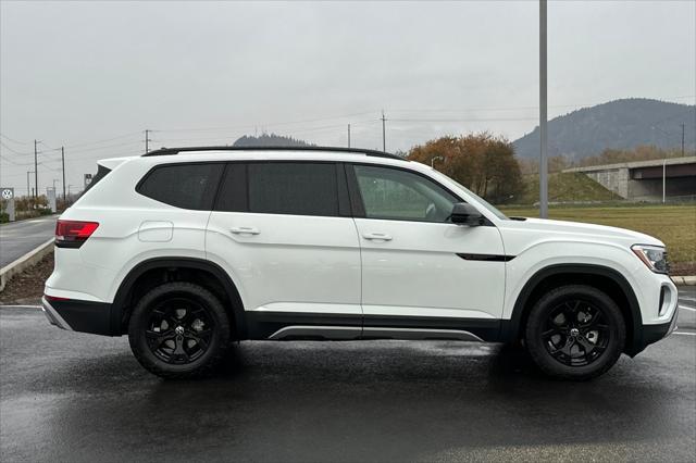 new 2024 Volkswagen Atlas car, priced at $49,324