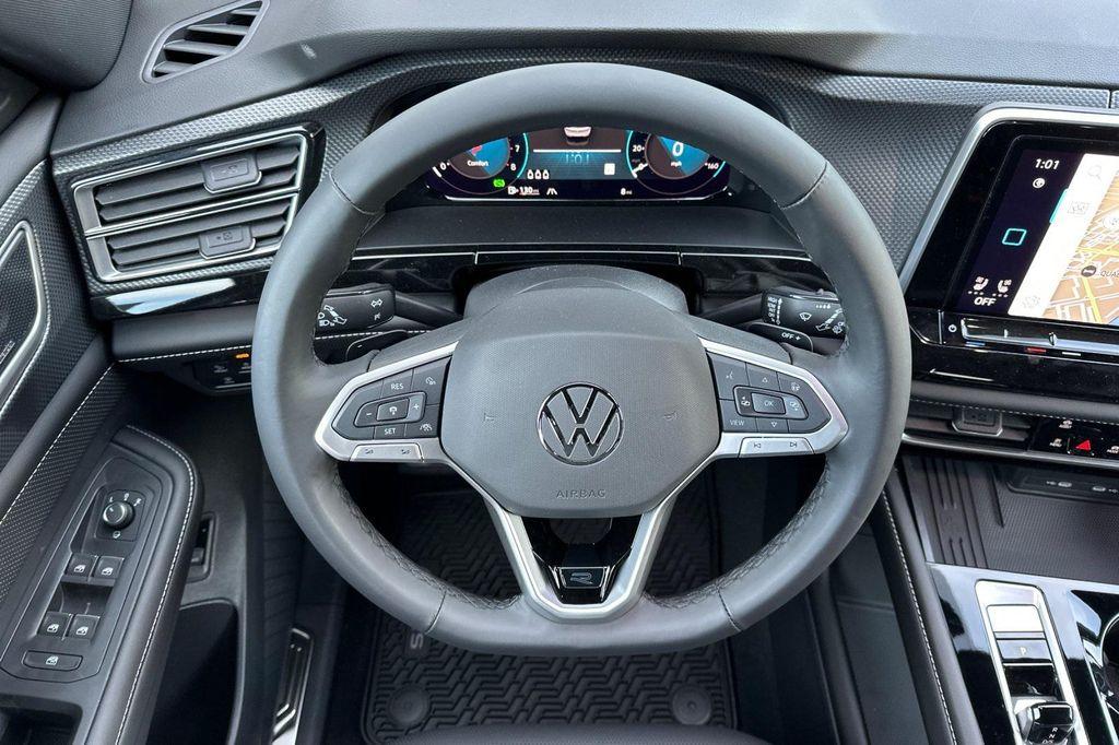 new 2025 Volkswagen Atlas Cross Sport car, priced at $52,003
