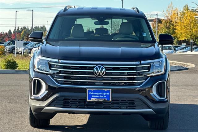 new 2024 Volkswagen Atlas car, priced at $40,200